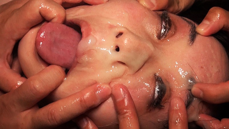 「春瀬琴絵の中出し作品が熱い！パイパン美女が魅せる潮吹き絶頂プレイ完全版」のサンプル画像15枚目