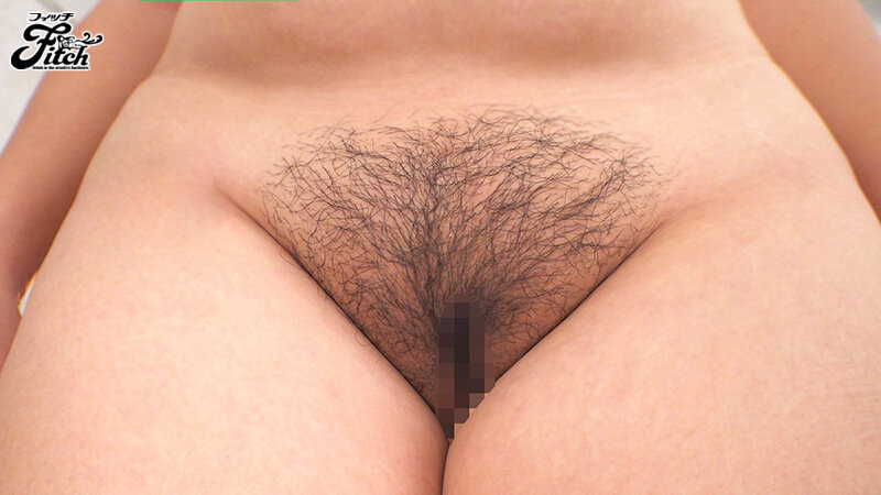 「南畑颯花のJカップ巨乳パイズリが凄い！ぽっちゃり爆乳美女のローションプレイに興奮」のサンプル画像4枚目