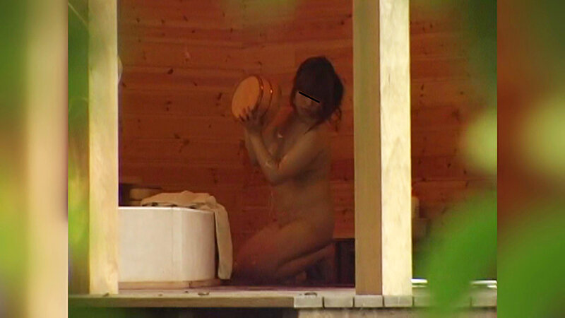 「【素人盗撮】マッサージ店で隠し撮り！温泉旅館のリフレ嬢がほぐされすぎて…のぞき映像」のサムネイル