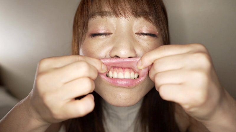 「【赤城穂波】素人お姉さんをナンパ！変態リクエストに応える個人撮影動画」のサンプル画像5枚目