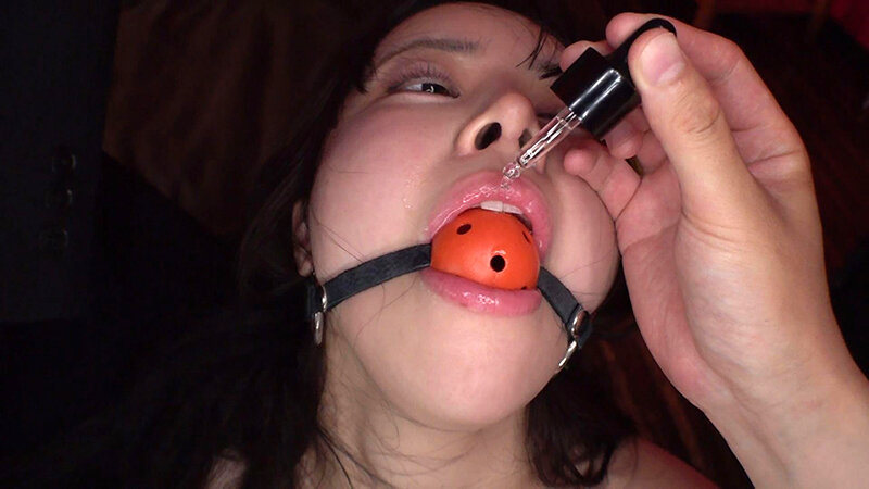 「羽月乃蒼が超乳を揺らして鬼イカセ!イラマチオ・潮吹き・拘束で絶頂連発の衝撃作」のサンプル画像17枚目